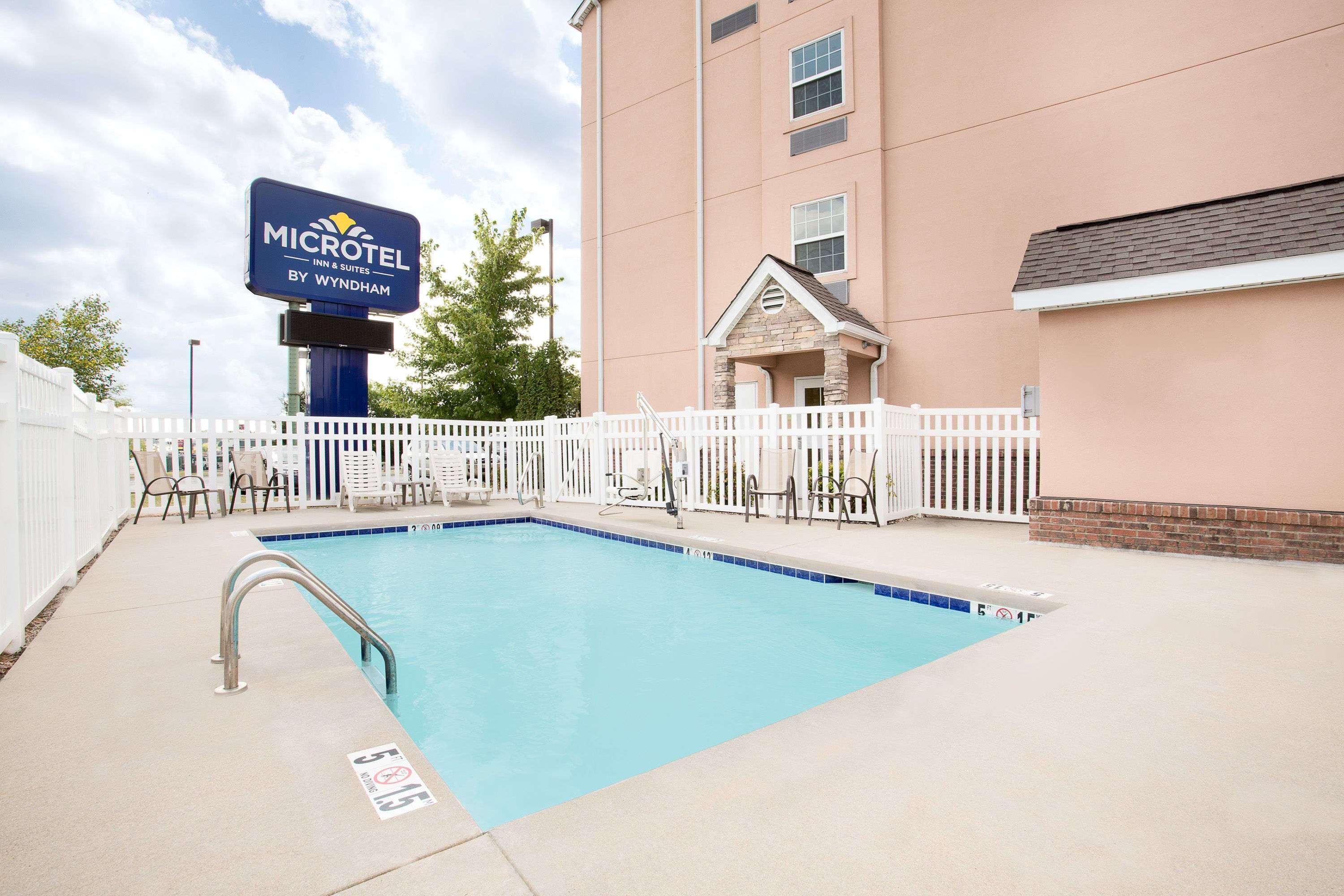 Microtel Inn & Suites By Wyndham Tuscumbia/Muscle Shoals Exterior photo